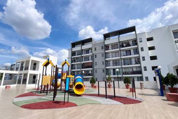 Puncak Hijauan (Hijauan Heights)