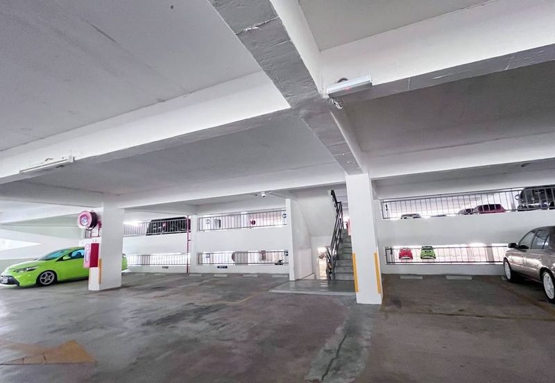 Puncak Hijauan (Hijauan Heights)