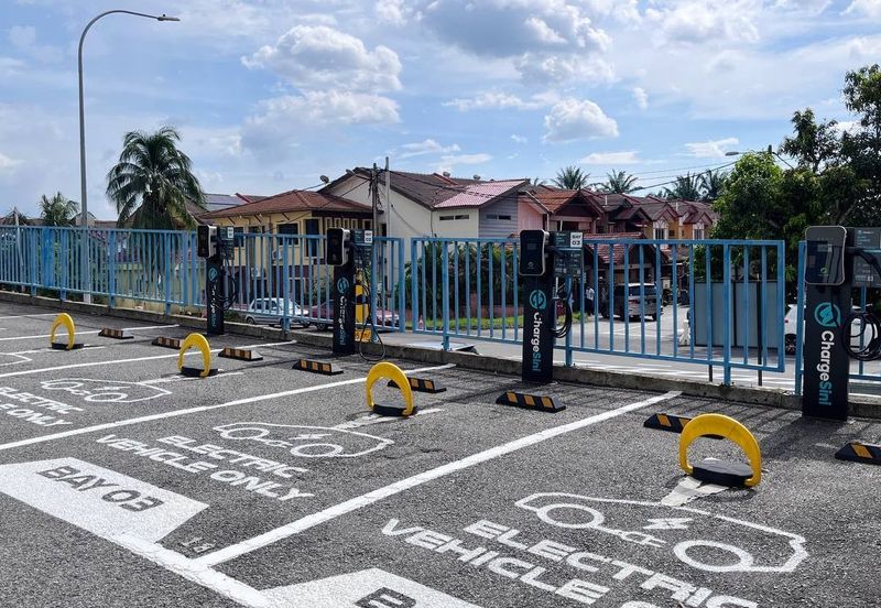 Puncak Hijauan (Hijauan Heights)