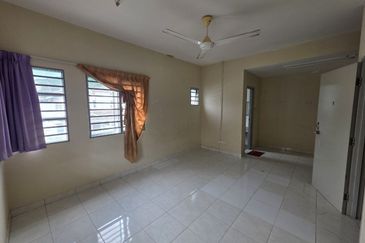 Taman Tasik Semenyih (Lake Residence)