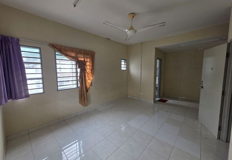 Taman Tasik Semenyih (Lake Residence)