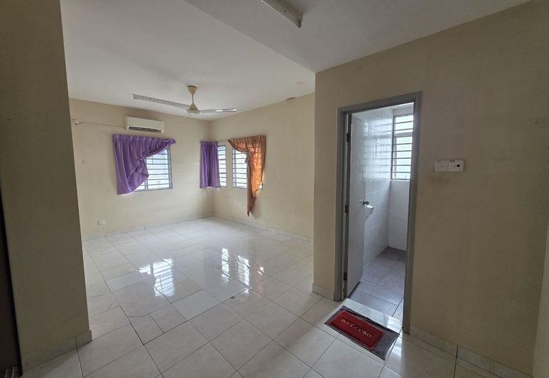 Taman Tasik Semenyih (Lake Residence)