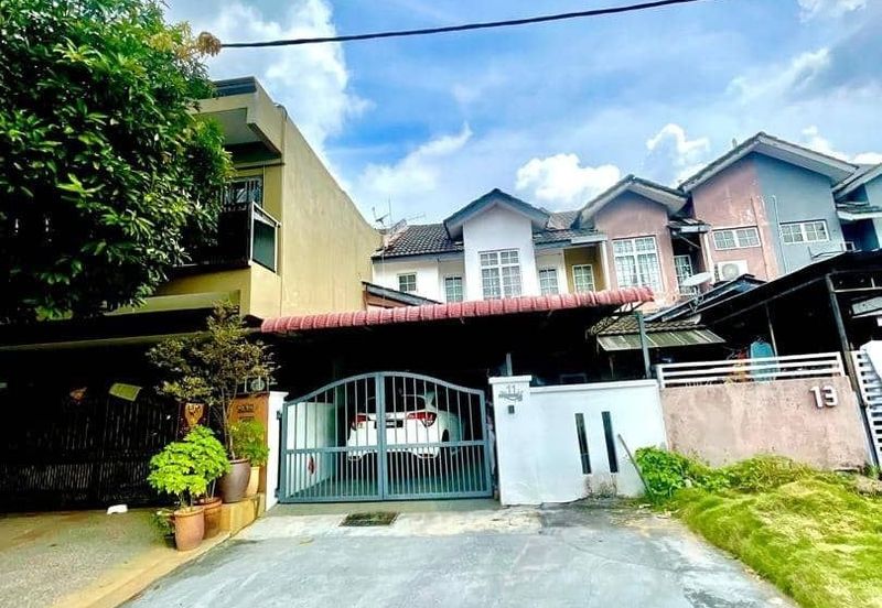 Persiaran Puncak Alam 6 