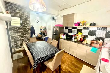 Persiaran Puncak Alam 6 