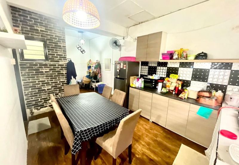 Persiaran Puncak Alam 6 