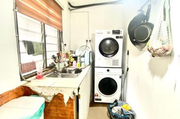 Persiaran Puncak Alam 6 