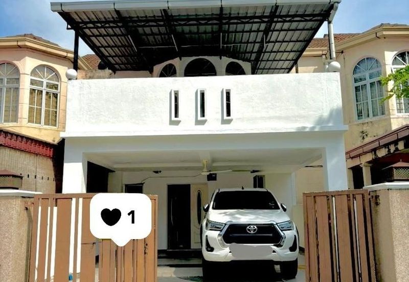 Persiaran Puncak Alam 1 