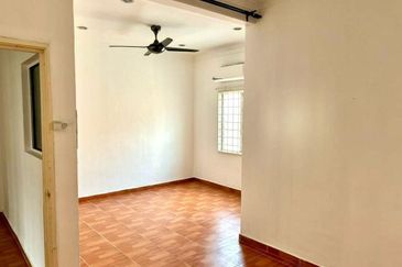 Persiaran Puncak Alam 1 