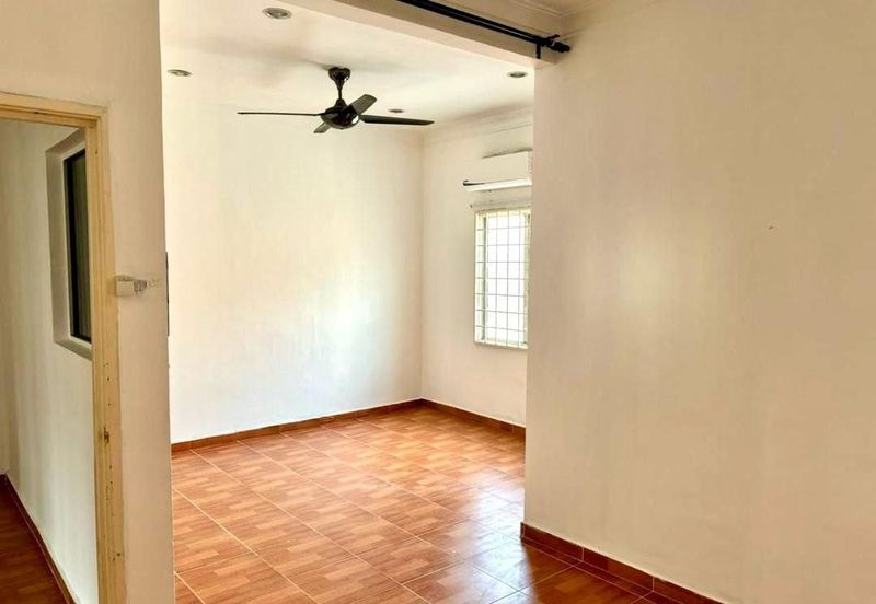 Persiaran Puncak Alam 1 