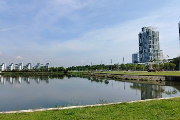 PR1MA Lakefront Homes