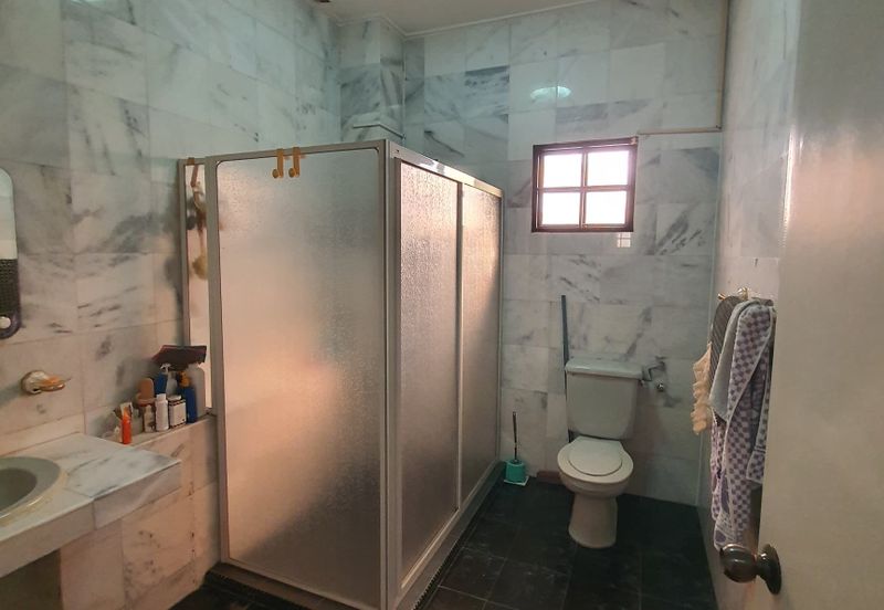 SL 8, Bandar Sungai Long