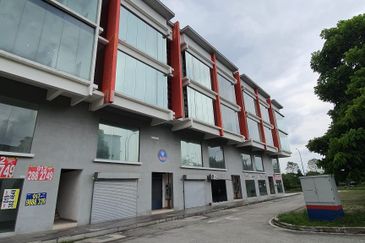 Pusat Perdagangan Maisons