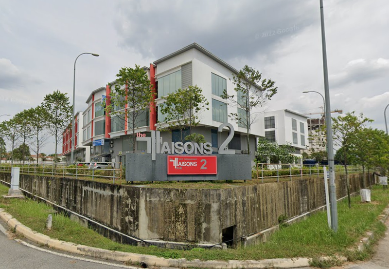 Pusat Perdagangan Maisons