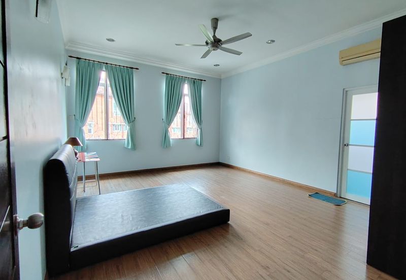 Desa Permai Bungalow For Sale