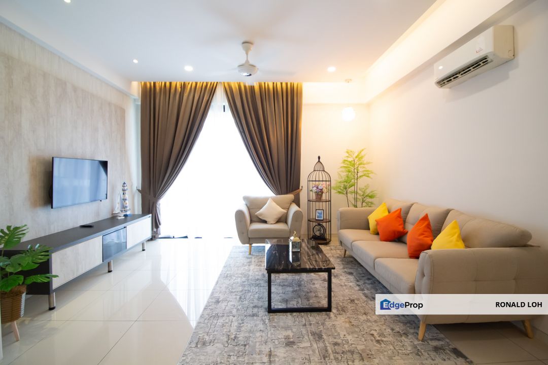 Tropical Villa @ Seri Kembangan - Urgent Sale, Below Market Price, Selangor, Seri Kembangan