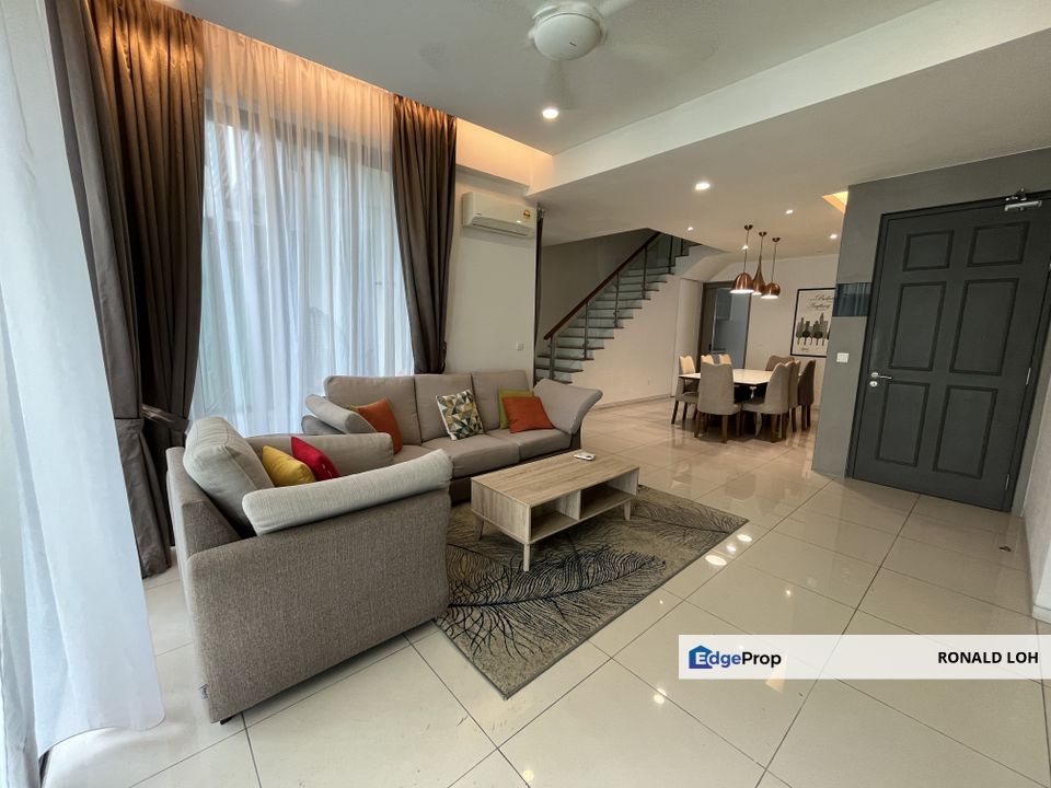 Tropical Villa @ Seri Kembangan - Urgent Sale, Below Market Price, Selangor, Seri Kembangan