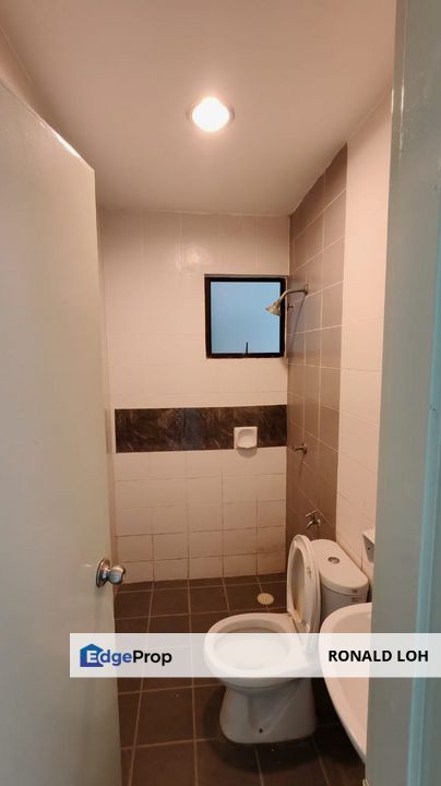 Section 17 Townhouse | Upper Unit | Gated & Guarded, Selangor, Kajang