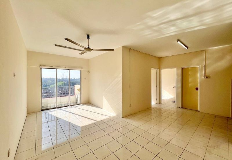 Vista Pinggiran, Taman Pinggiran Putra