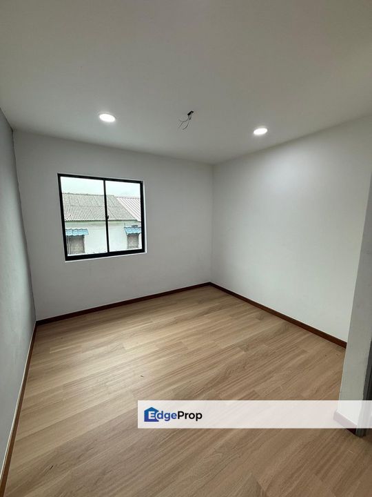 Taman Bukit Tiram, Ulu Tiram @ Double Storey Low Cost Terrace House For Sale, Johor, Ulu Tiram