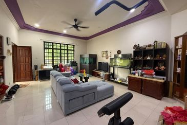 The Country Residency