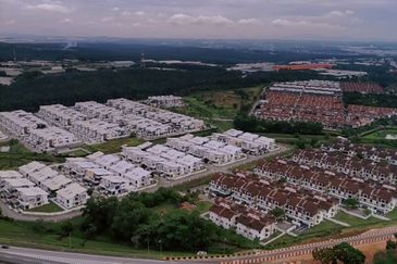 D'Summit Residences @ Kempas Utama