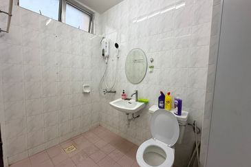 Summer Park Townhouse (Pangsapuri Alam Jaya), Bandar Baru Seri Alam