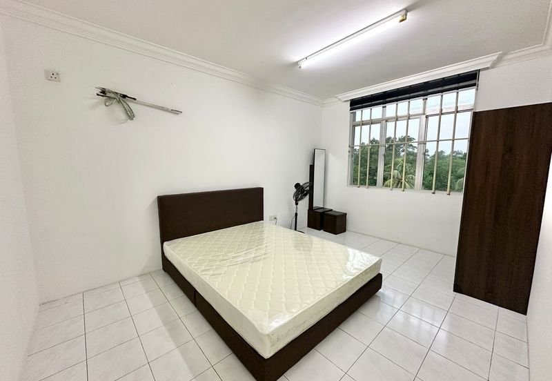 Summer Park Townhouse (Pangsapuri Alam Jaya), Bandar Baru Seri Alam