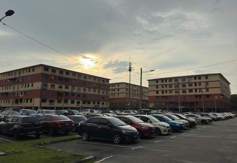 Flat Temenggong, Bandar Indahpura