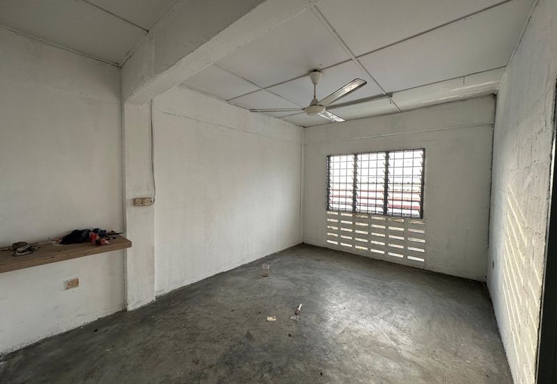 Flat Temenggong, Bandar Indahpura