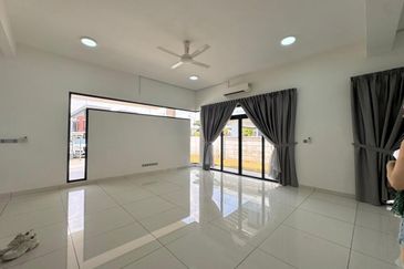 The Canal Garden North, Horizon Hills