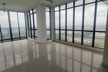 D'Pristine Medini