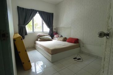Bistari Impian Apartment @ Larkin
