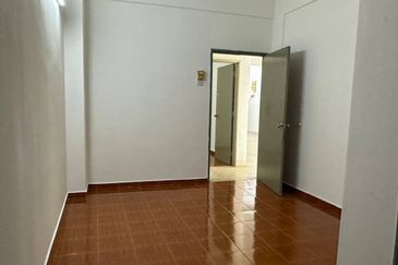Putri Apartment
