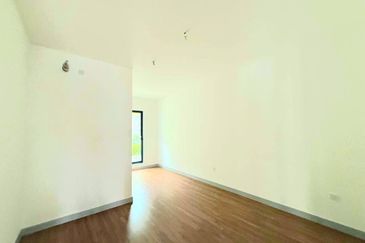 East 57 (Residensi Laman Timur)