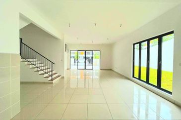 East 57 (Residensi Laman Timur)