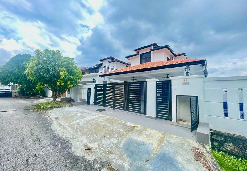 Jalan Suasana, Bandar Tun Hussein Onn