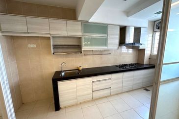 Beverly Tower @ Plaza Medan Putra