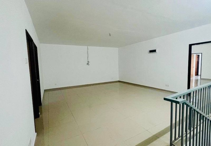 PJ Section 8 Double Storey Renovated For Sale