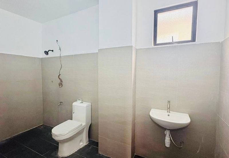 PJ Section 8 Double Storey Renovated For Sale