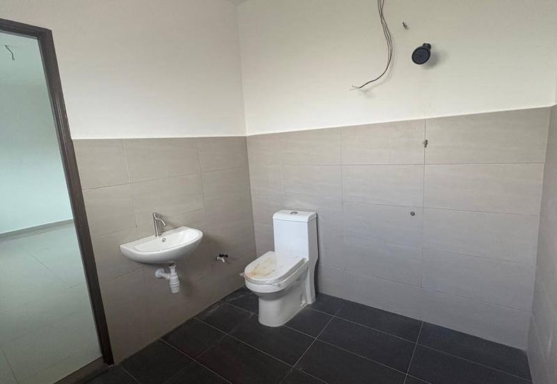 PJ Section 8 Double Storey Renovated For Sale