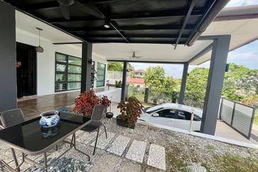 Ampang Taman Lembah Jaya Bungalow For Sale