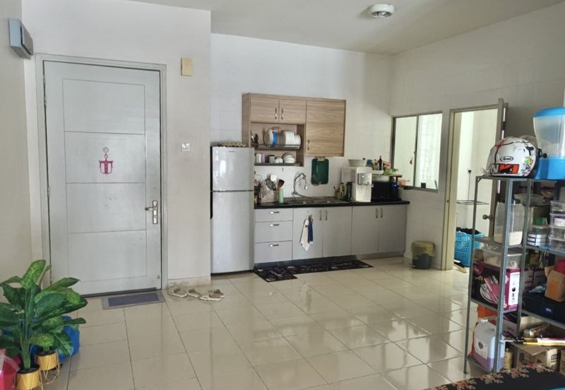 Platinum Hill Condo Pv8