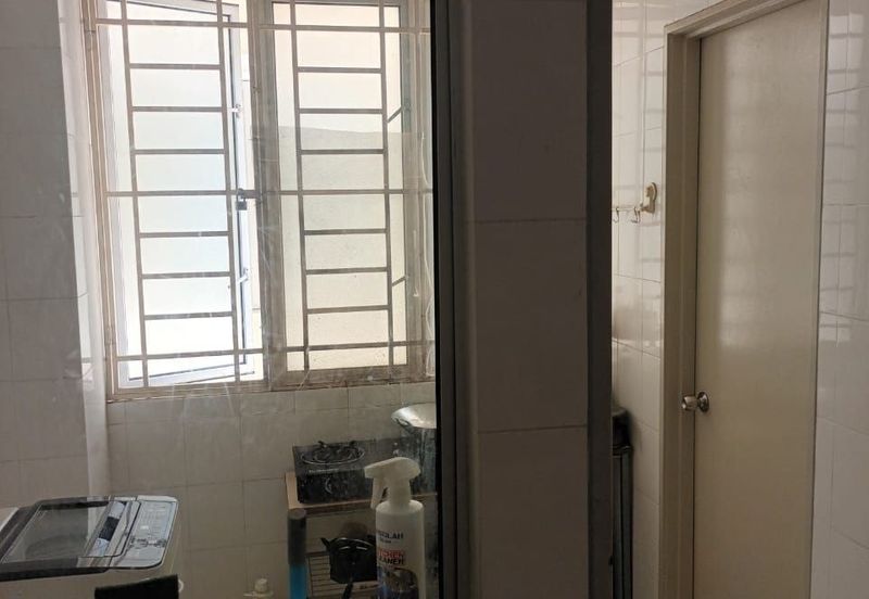 Platinum Hill Condo Pv8