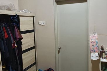 Platinum Hill Condo Pv8