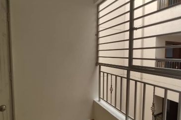 Kristal Villa Condominium