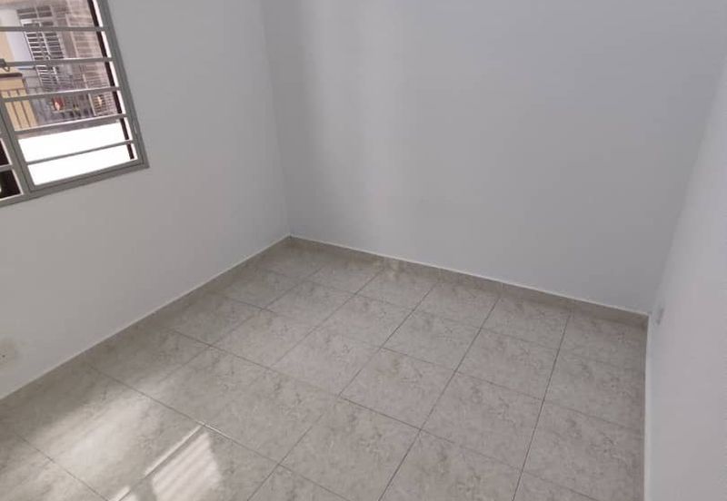 Kristal Villa Condominium