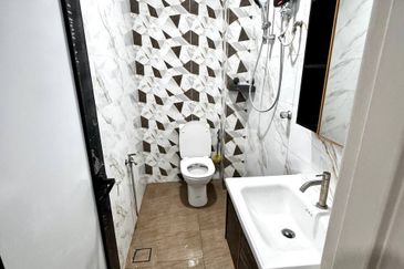 Seksyen 7 Shah Alam Jalan Pualam Double Storey Move In Condition