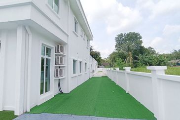 Double Storey Bungalow Lorong Ayer Bersih Setapak Well Maintained