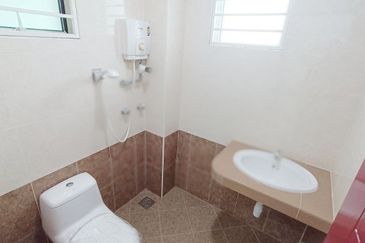 Double Storey Bungalow Lorong Ayer Bersih Setapak Well Maintained