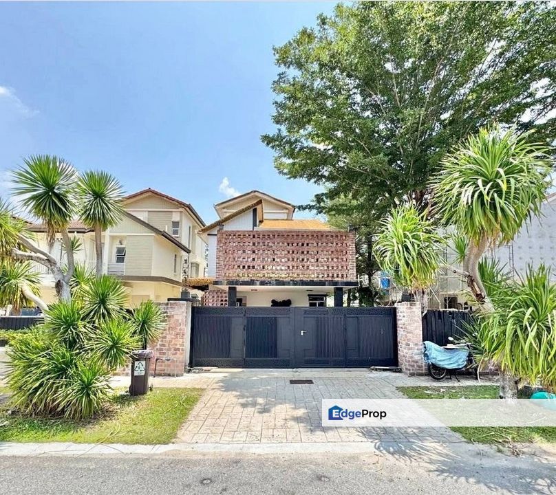 Taman D Alpinia Puchong Selangor Fully Furnished2.5 Storey Bungalow D Alpinia 16 Sierra Puchong, Selangor, Puchong